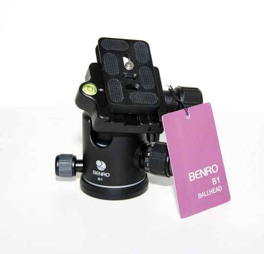 Kulled Benro B1 Ball Head + Quick Release Plate