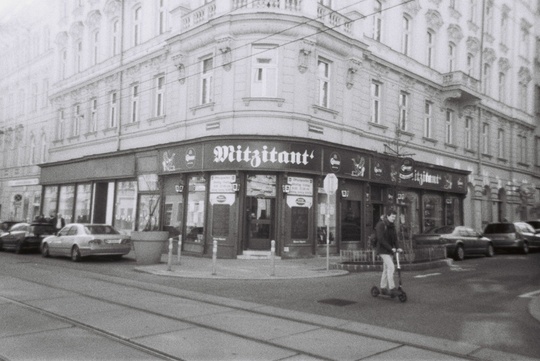 Återladdningsbar Engångskamera med Svartvit Film - SLUTSÅLD!