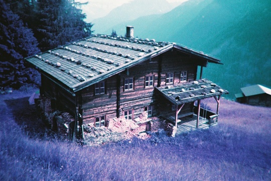 LOMOGRAPHY SIMPLE USE CAMERA - LOMOCHROME PURPLE