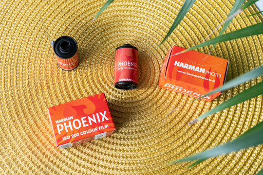 Harman Phoenix ISO 200 135-36 film