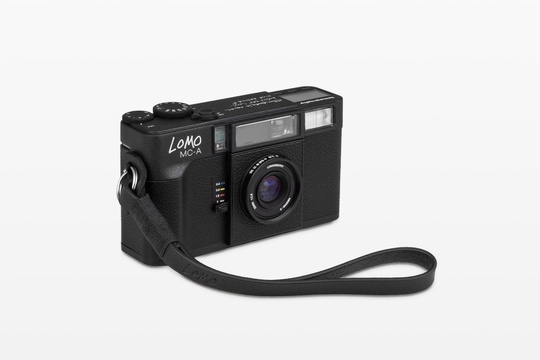 Lomo MC-A 35 mm Film Camera Black
